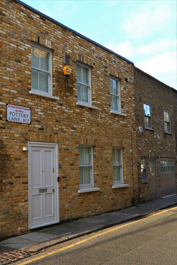 Notting Hill Potteries slum